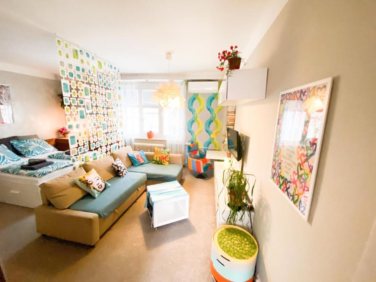 Trnavske Myto Apartman - Nove Mesto Bratislava Esterno foto