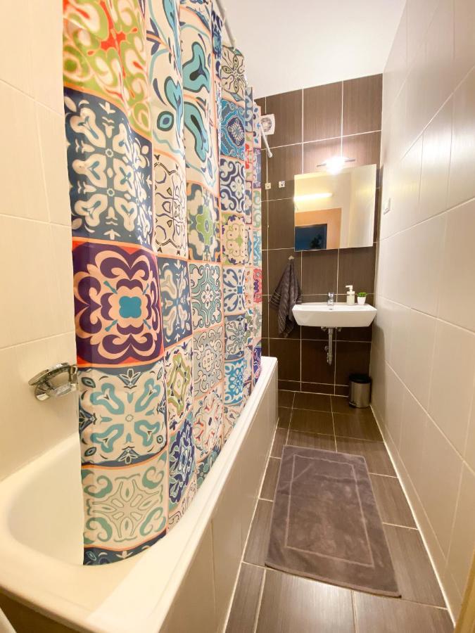 Trnavske Myto Apartman - Nove Mesto Bratislava Esterno foto